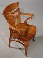 Well-Formed Early 20th Century Golden Oak Desk Chair (4 of 5) Well-Formed Early 20th Century Golden Oak Desk Chair (4 of 5)