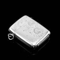 Antique Victorian Solid Silver Vesta Case Aesthetic Style Engravings - Joseph Whitten 1885 (3 of 9) Antique Victorian Solid Silver Vesta Case Aesthetic Style Engravings - Joseph Whitten 1885 (3 of 9)
