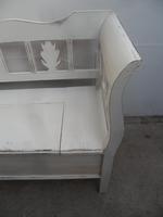 A Lovely White Motif 3/4 Seater Antique/Old Pine Kitchen/Hall Box Settle/ Bench (9 of 9) A Lovely White Motif 3/4 Seater Antique/Old Pine Kitchen/Hall Box Settle/ Bench (9 of 9)