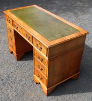 1960s Yew Wood Pedestal Desk with Green Leather (3 of 4) 1960s Yew Wood Pedestal Desk with Green Leather (3 of 4)