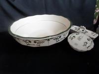 Victorian Jug & Basin Set, Toothbrush Holder / Soap Dish (3 of 12) Victorian Jug & Basin Set, Toothbrush Holder / Soap Dish (3 of 12)