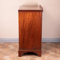 Waring & Gillow Mahogany Chest of Drawers (2 of 18) Waring & Gillow Mahogany Chest of Drawers (2 of 18)