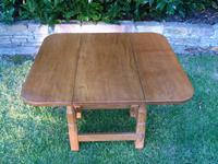 X Mouseman Beaverman Oak Drop Flap Coffee Table (5 of 12) X Mouseman Beaverman Oak Drop Flap Coffee Table (5 of 12)