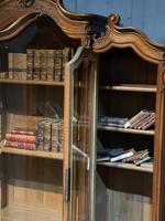 Wonderful French Walnut Bookcase or Cabinet (17 of 25) Wonderful French Walnut Bookcase or Cabinet (17 of 25)