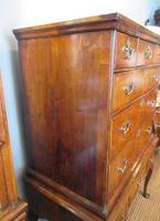 George I Period Figured Walnut Chest on Stand (9 of 12) George I Period Figured Walnut Chest on Stand (9 of 12)