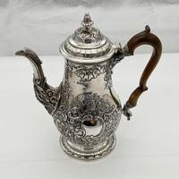 George IV Sterling Silver Coffee Pot London 1824 Timothy Smith & Thomas Merryweather (3 of 12) George IV Sterling Silver Coffee Pot London 1824 Timothy Smith & Thomas Merryweather (3 of 12)