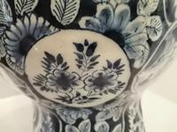 Superb 18th Century Dutch Delft Vase (8 of 10) Superb 18th Century Dutch Delft Vase (8 of 10)