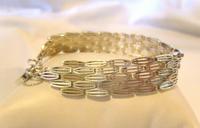 Vintage Sterling Silver Gate Bracelet 1975 Chunky Heart Padlock 7 1/2" Length 35 Grams (4 of 10) Vintage Sterling Silver Gate Bracelet 1975 Chunky Heart Padlock 7 1/2" Length 35 Grams (4 of 10)