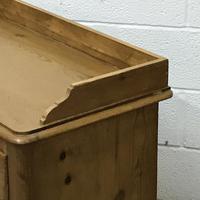 Late Victorian Pine Chest of Drawers (4 of 6) Late Victorian Pine Chest of Drawers (4 of 6)