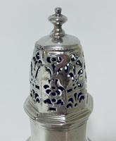 Small 18th Century Solid Sterling Silver Sugar Caster Shaker by Thomas Bamford (5 of 13) Small 18th Century Solid Sterling Silver Sugar Caster Shaker by Thomas Bamford (5 of 13)