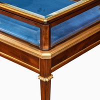Napoleon III Free-standing Mahogany Bijouterie Table (5 of 5) Napoleon III Free-standing Mahogany Bijouterie Table (5 of 5)