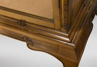 19th Century Continental Walnut Display Cabinet (3 of 6) 19th Century Continental Walnut Display Cabinet (3 of 6)