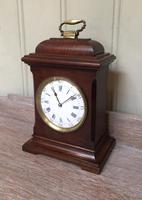 Small Mahogany 18th Century Style Bracket Clock (2 of 11) Small Mahogany 18th Century Style Bracket Clock (2 of 11)