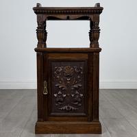 Antique 19th Century Good Quality Carved Oak Cabinet