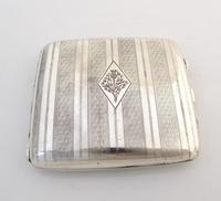 Handsome George V silver cigarette case Joseph Gloster Birmingham 1924 (5 of 12) Handsome George V silver cigarette case Joseph Gloster Birmingham 1924 (5 of 12)