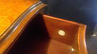 Burr Walnut Queen Anne Style Serpentine Fronted Chest Set of Three Drawers (2 of 4) Burr Walnut Queen Anne Style Serpentine Fronted Chest Set of Three Drawers (2 of 4)