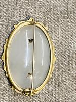 Victorian Chalcedony Brooch (3 of 10) Victorian Chalcedony Brooch (3 of 10)