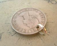 Vintage Pocket Watch Chain Fob 1959 Lucky Silver One Shilling Old 5d Coin Fob (6 of 8) Vintage Pocket Watch Chain Fob 1959 Lucky Silver One Shilling Old 5d Coin Fob (6 of 8)
