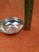 Vintage Sterling Silver Hallmarked Trinket Bon Bon Dish 1961 Walker & Hall Sheffield (4 of 8) Vintage Sterling Silver Hallmarked Trinket Bon Bon Dish 1961 Walker & Hall Sheffield (4 of 8)
