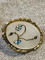 Victorian Chalcedony Brooch (5 of 10) Victorian Chalcedony Brooch (5 of 10)