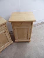 Square Pair of Antique Pine Victorian Bedside Cabinets to wax / paint (4 of 6) Square Pair of Antique Pine Victorian Bedside Cabinets to wax / paint (4 of 6)