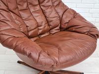 H.W.Klein, Danish swivel armchair, 70s, leather, original upholstery, very good condition (17 of 19) H.W.Klein, Danish swivel armchair, 70s, leather, original upholstery, very good condition (17 of 19)