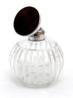 Silver Topped Perfume Bottle with a Tortoiseshell Lid and Clear Cut Glass Body (3 of 4) Silver Topped Perfume Bottle with a Tortoiseshell Lid and Clear Cut Glass Body (3 of 4)