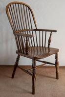 Early 19th Century Hoop-back Windsor Chair in Ash (2 of 4) Early 19th Century Hoop-back Windsor Chair in Ash (2 of 4)