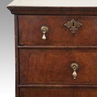 Queen Anne Walnut Chest of Drawers (9 of 11) Queen Anne Walnut Chest of Drawers (9 of 11)