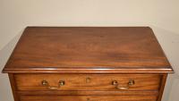George III Mahogany Chest of Drawers (2 of 6) George III Mahogany Chest of Drawers (2 of 6)