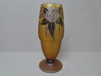 D'argyl Art Deco Glass Vase c.1930 - France (2 of 6) D'argyl Art Deco Glass Vase c.1930 - France (2 of 6)