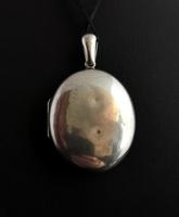 Victorian Silver Locket, Mourning, Monogrammed (4 of 11) Victorian Silver Locket, Mourning, Monogrammed (4 of 11)