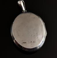 Antique Victorian Silver Buckle Locket, Large, Engraved (5 of 14) Antique Victorian Silver Buckle Locket, Large, Engraved (5 of 14)