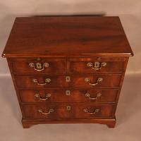 Rare English Walnut Small Chest of Drawers (6 of 9) Rare English Walnut Small Chest of Drawers (6 of 9)