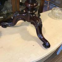 Lovely Quality Octagonal Mahogany Tripod Table (4 of 8) Lovely Quality Octagonal Mahogany Tripod Table (4 of 8)