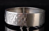 Victorian Silver Bangle, Swallows, Aesthetic era (10 of 12) Victorian Silver Bangle, Swallows, Aesthetic era (10 of 12)