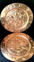 Pair of Large Arts and Crafts Repousse Copper Chargers (4 of 5) Pair of Large Arts and Crafts Repousse Copper Chargers (4 of 5)