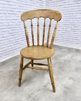 Matched Set of 4 Large Seated Windsor Kitchen Chairs (5 of 5) Matched Set of 4 Large Seated Windsor Kitchen Chairs (5 of 5)