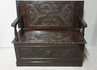 Excellent Green Man Oak Monks Bench (2 of 9) Excellent Green Man Oak Monks Bench (2 of 9)