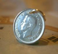 Vintage Pocket Watch Chain Fob 1941 WW2 Lucky Silver Three Pence Old 3d Coin Fob (2 of 6) Vintage Pocket Watch Chain Fob 1941 WW2 Lucky Silver Three Pence Old 3d Coin Fob (2 of 6)