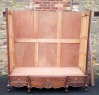 Large Carved Oak French Armoire / Wardrobe (8 of 17) Large Carved Oak French Armoire / Wardrobe (8 of 17)
