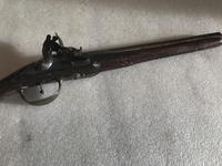 Flintlock pistol 1760’s Continental (26 of 32) Flintlock pistol 1760’s Continental (26 of 32)