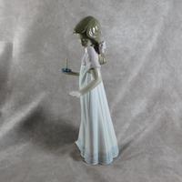 "Nina Con Palmatora" or "To Light The Way" Hand Modelled Porcelain Figure by Nao (3 of 8) "Nina Con Palmatora" or "To Light The Way" Hand Modelled Porcelain Figure by Nao (3 of 8)