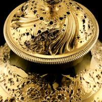 Antique Georgian Solid Silver Gilt Tea Caddy / Sugar Caster, Baronet Coat of Arms (heathcote) - Samuel Taylor 1753 (23 of 27) Antique Georgian Solid Silver Gilt Tea Caddy / Sugar Caster, Baronet Coat of Arms (heathcote) - Samuel Taylor 1753 (23 of 27)