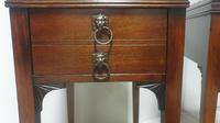 Super Pair of Mahogany Bedside Lamp Tables (8 of 11) Super Pair of Mahogany Bedside Lamp Tables (8 of 11)