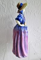 Vintage Royal Doulton English Porcelain Figurine ~ "Patricia" ~ HN 1431 (4 of 5) Vintage Royal Doulton English Porcelain Figurine ~ "Patricia" ~ HN 1431 (4 of 5)