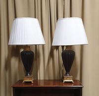 Pair of Urn Shaped Lamps (2 of 8) Pair of Urn Shaped Lamps (2 of 8)