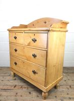 Victorian Antique Pine Chest of Drawers (9 of 10) Victorian Antique Pine Chest of Drawers (9 of 10)
