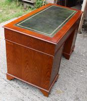 1960s Oak Vaneer Pedestal Desk with Green Leather (4 of 4) 1960s Oak Vaneer Pedestal Desk with Green Leather (4 of 4)