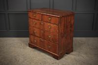 Queen Anne Walnut Chest of Drawers C.1710 (6 of 12) Queen Anne Walnut Chest of Drawers C.1710 (6 of 12)